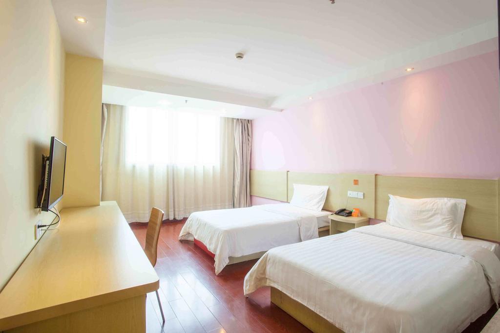 7Days Inn Xiamen Lotus Square Branch Jiangtou Номер фото